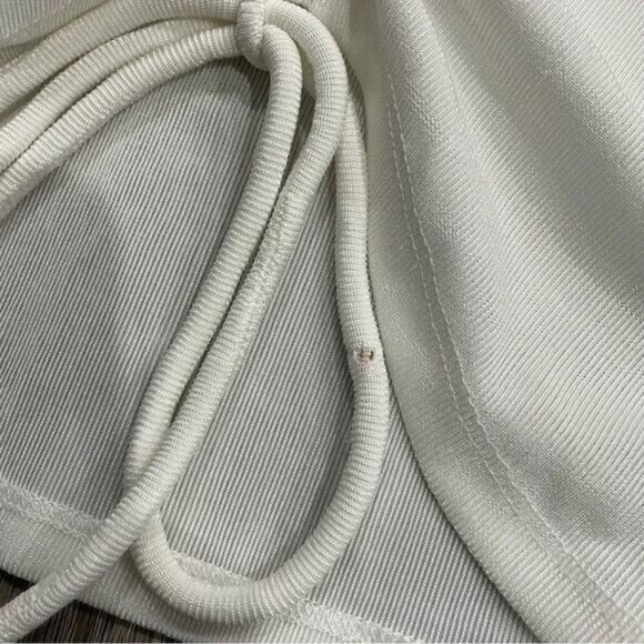 Love mcnicoll white scrunch v neck crop top white small - Picture 3 of 7